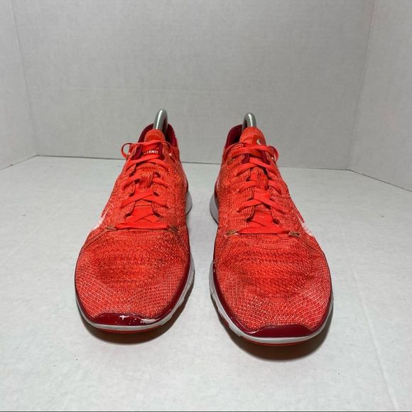Nike Free TR Flyknit Red Sneakers Women Sz 9 - Picture 2 of 6